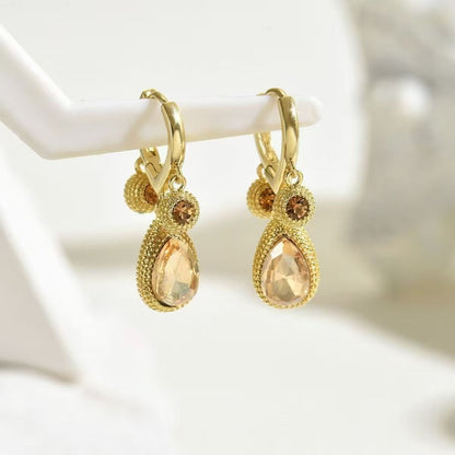 ✨ Gold Crystal Drop Earrings – Elegant Statement Jewelry for Women